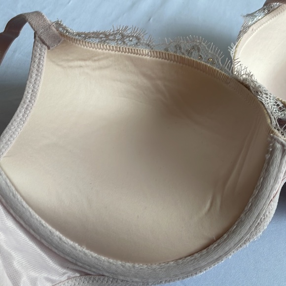 Victoria’s Secret Very Sexy Push Up Bra 36B - Picture 5 of 10